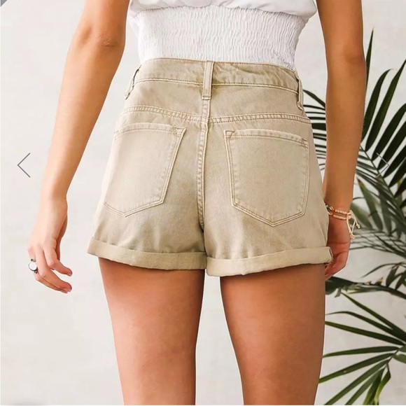 LOT Buckle BKE and Bridge by GLY Short - Picture 3 of 16